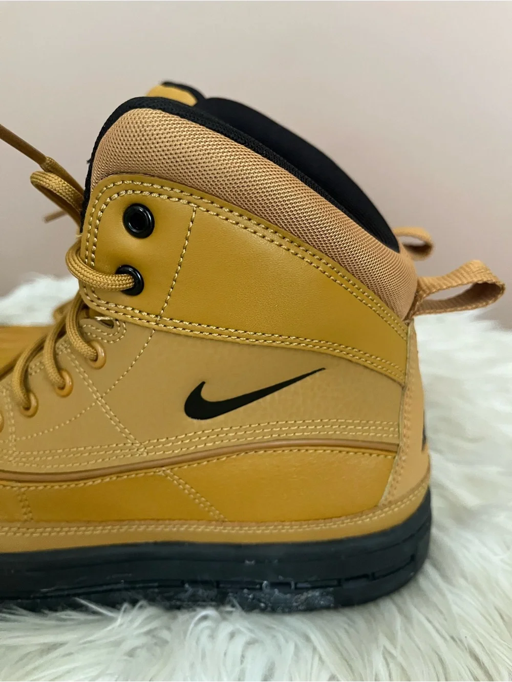{Nike} Woodside 2 High ACG Boots in Wheat / Black - Youth 5
